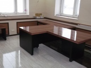 Вр-1.1 Стол руководителя